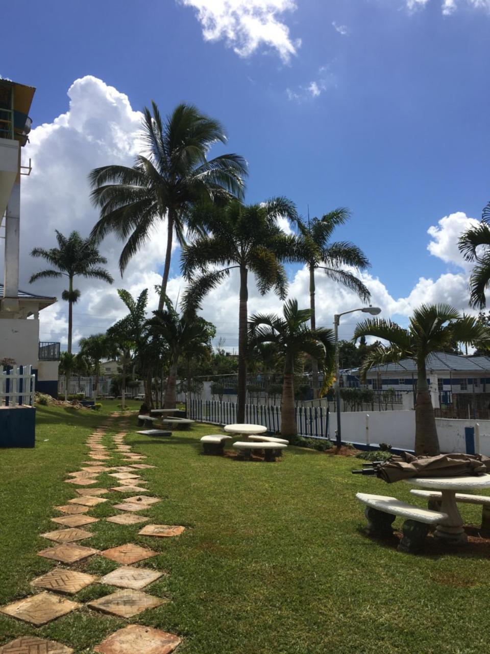 Отель Tropics View Jamaica Hatfield Экстерьер фото